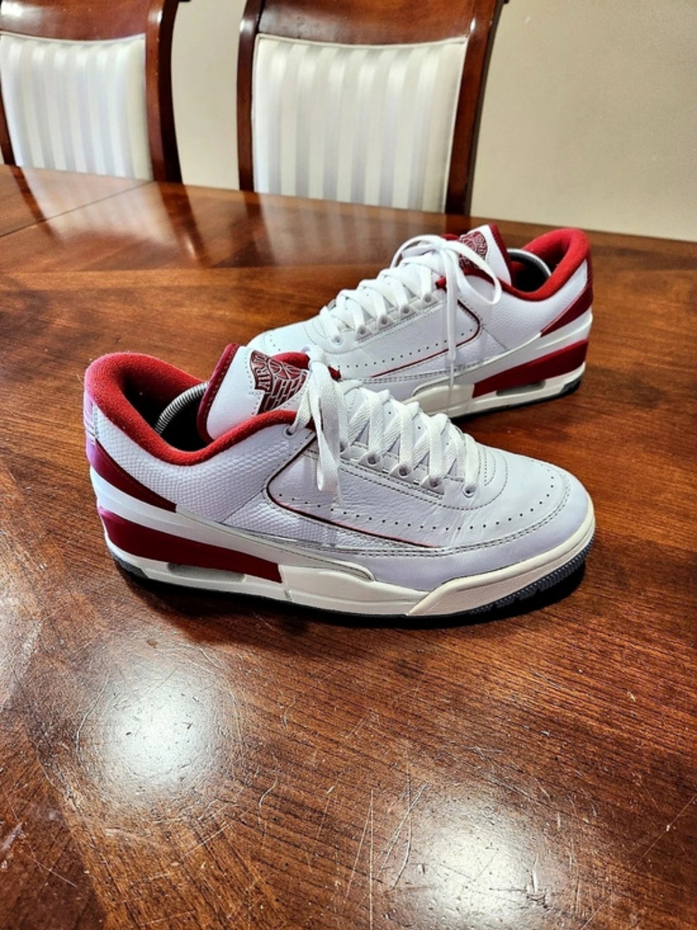 Jordan Air Jordan 2 Retro Sneakers White & Red US 10 Used